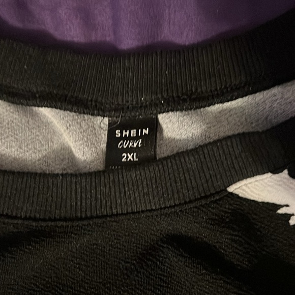 Bat Crew Neck - Picture 7 of 8